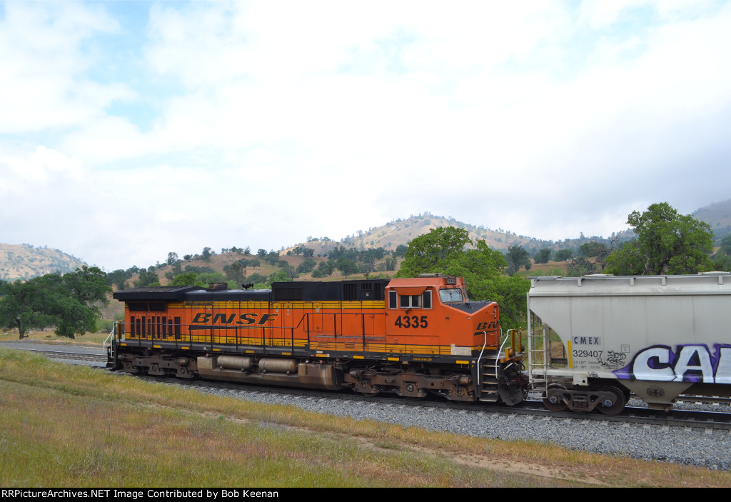 BNSF 4335